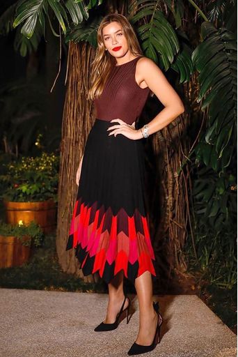 saia-tricot-meg-vermelha-look-marcella