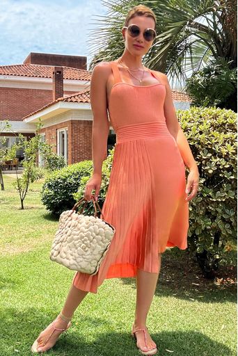 Claudia-Bartelle---Saia-Tricot-Midi-Azalea-Salmon-Principal