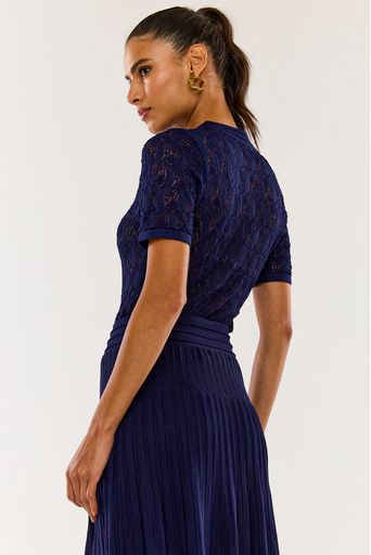 Blusa-Tricot-Vitoria-Marinho-Costas