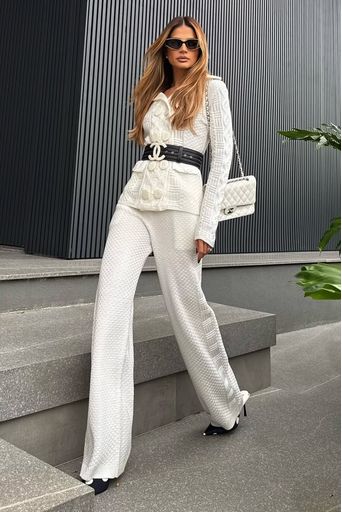 Thassia-Naves-Calca-Donatela-Off-White-Principal