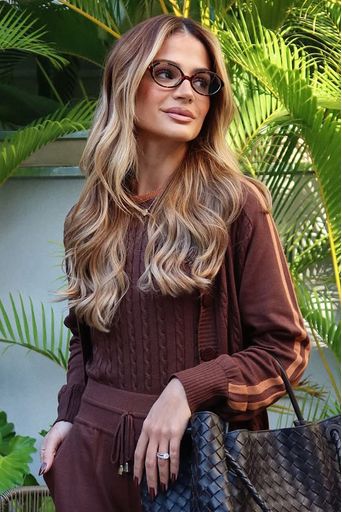 Thassia-Naves-Casaco-Lara-Cacau-e-Camel-Principal