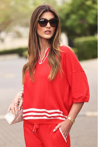 Maria-Rudge-Camisa-Adriana-Vermelho-Magma-e-Off-White-Principal