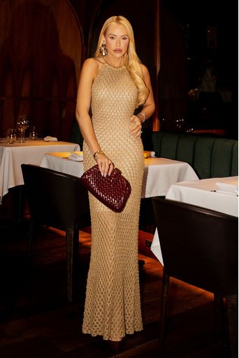 Patricia-Vestido-Renata-Dourado
